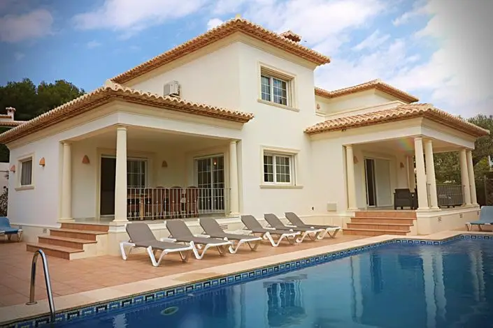Villa de Lujo en Benissa 4 Dormitorios Piscina Privada