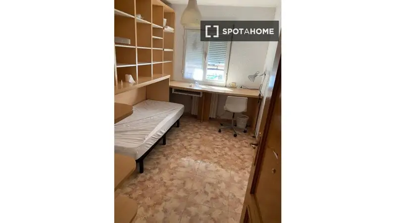 Habitacion piso compartido Zaragoza