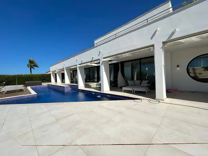 Chalet en venta en Llucmajor Mallorca con vistas al mar