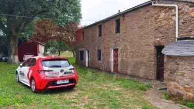 Casa en Venta Castro de Rei 186m2 Finca 4000m2