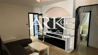 Apartamento en venta en Via de Ronda, cerca de Carrer de Pizarro