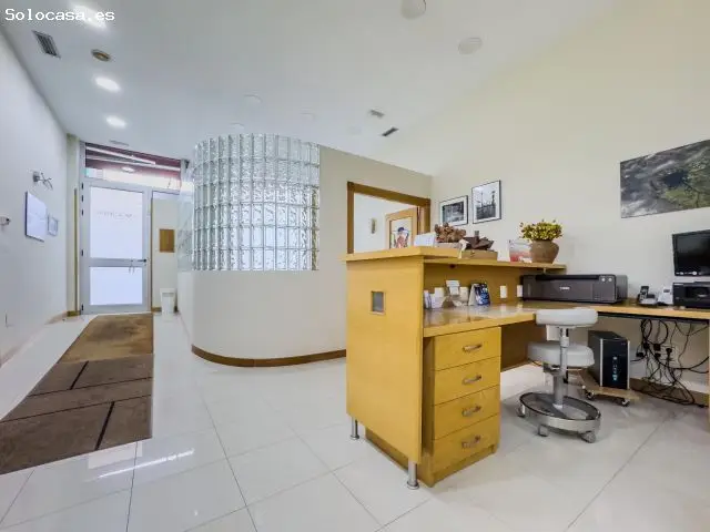 Local Comercial Reformado en Venta Santander