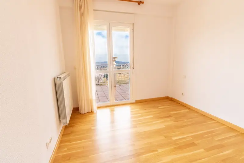 Venta Piso con garaje en Medrano - Ref: 12110
