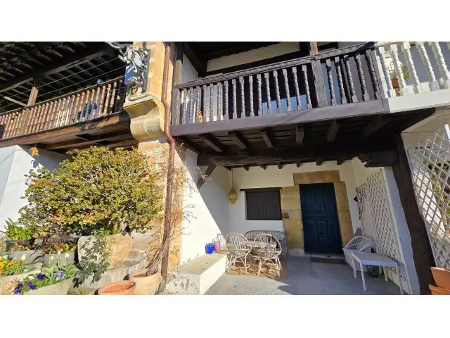 Casa Adosada Ruiloba Jardin 3 Dormitorios 2 Baños Cerca Comillas