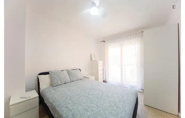 Alquiler Apartamento 4 Dormitorios Granada Centro