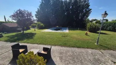 Finca Urbanizable con Piscina cerca de Palencia