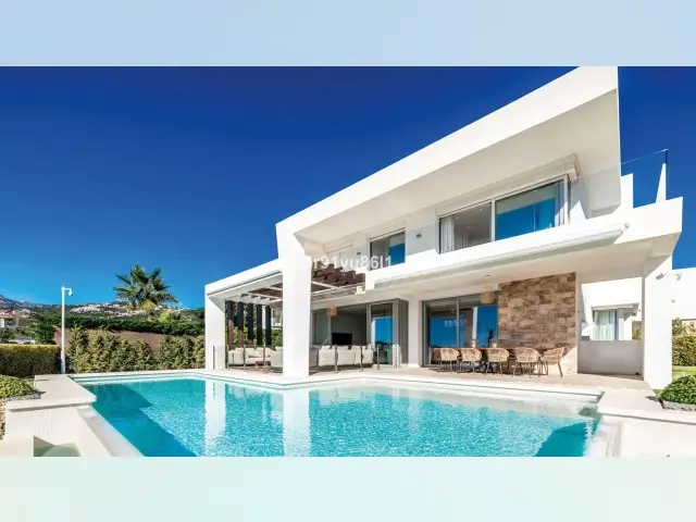 Villa Moderna 4 Dormitorios Santa Clara Golf Marbella