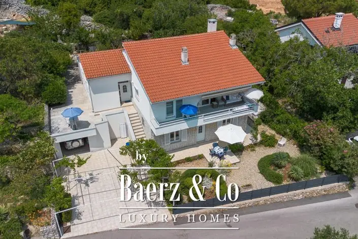 Casa Multifamiliar 7 Dormitorios en Krk - 279m²