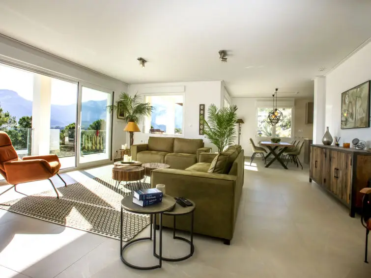 Casa-Villa de 7 Dormitorios alquiler Denia, España