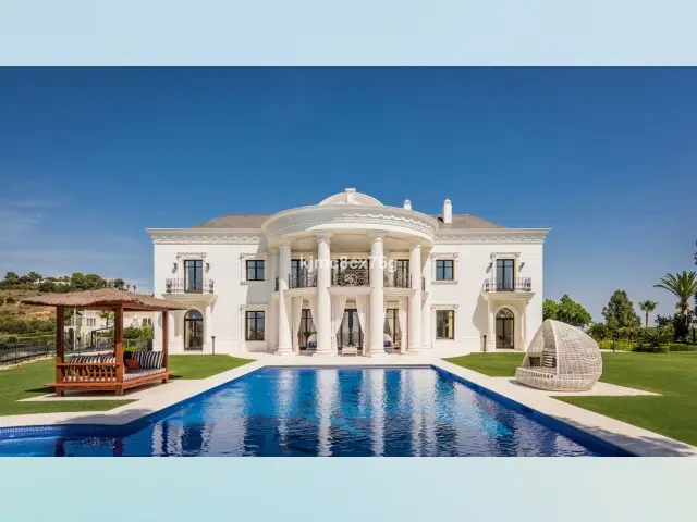 Villa de Lujo 7 Dormitorios Las Chapas Marbella