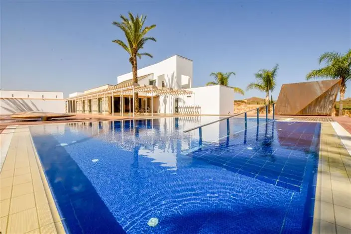Villa de Lujo 3 Dormitorios en Venta