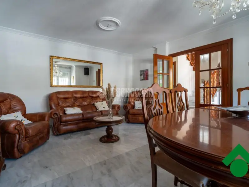 Casa Pareada en Bobadilla Granada 215m2 4 Dormitorios