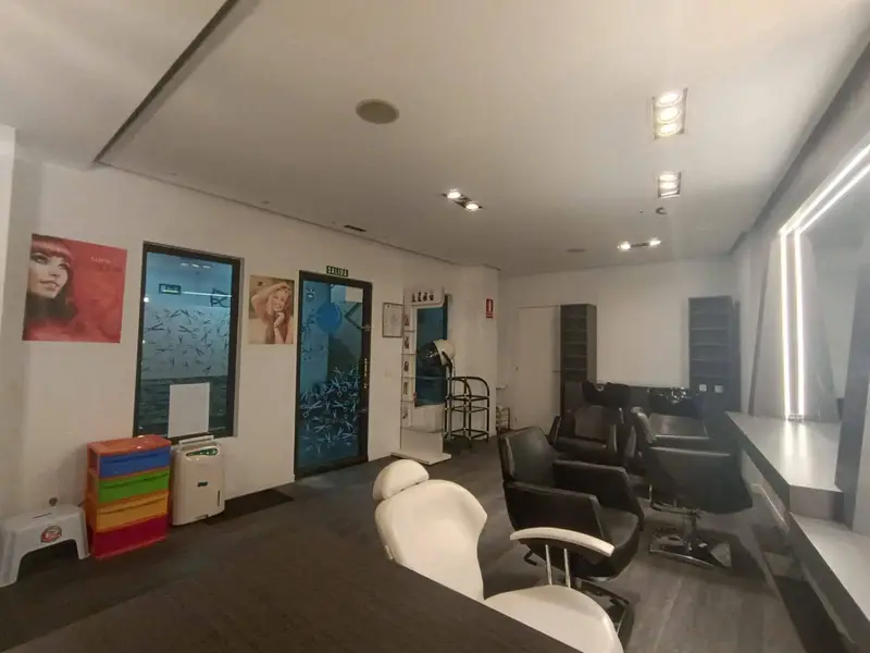 Local Comercial en venta en Santiago de Compostela, A Coruña