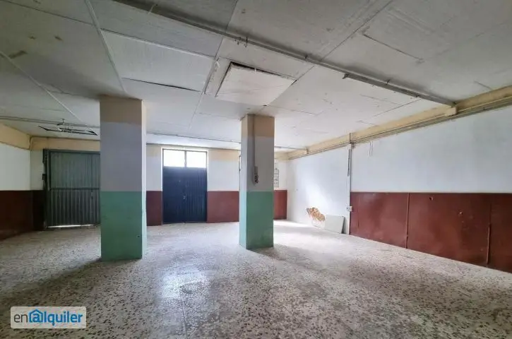Casa Pueblo Pinoso 400m2 Ideal Negocio Almacenaje Reforma