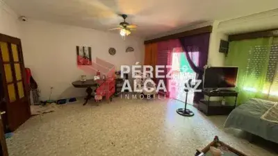 Piso en venta en Calle de la Portada
