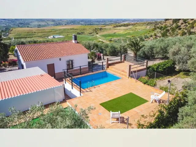 Casa Rural 3 Dormitorios Cártama España Piscina Barbacoa