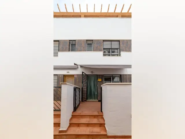 Adosado de 3 Dormitorios en venta Valencia, España
