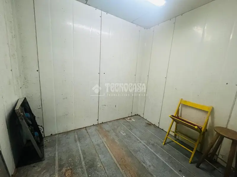 Local Comercial en Venta en L Hospitalet de Llobregat 130m2