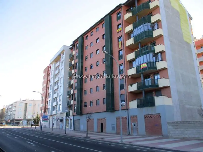 Local Comercial en Venta Avda Sagunto Teruel