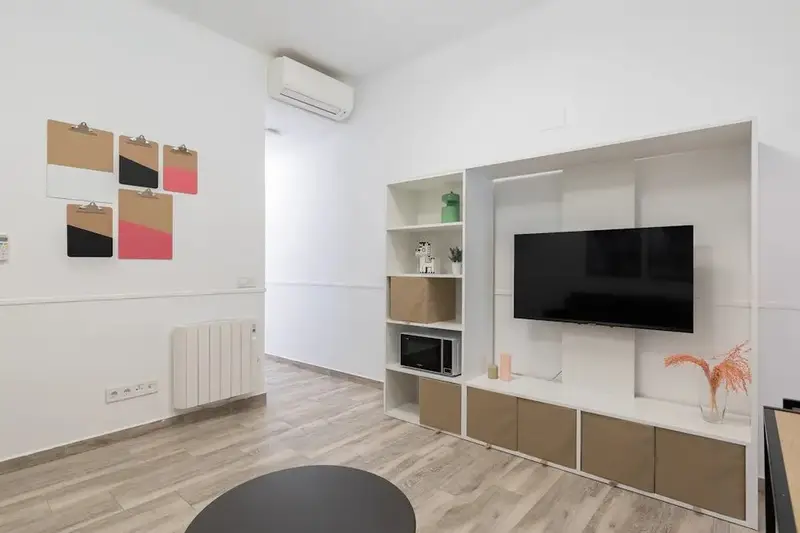 Apartamento en Alquiler Getafe 1 Dormitorio 1 Ba
jo