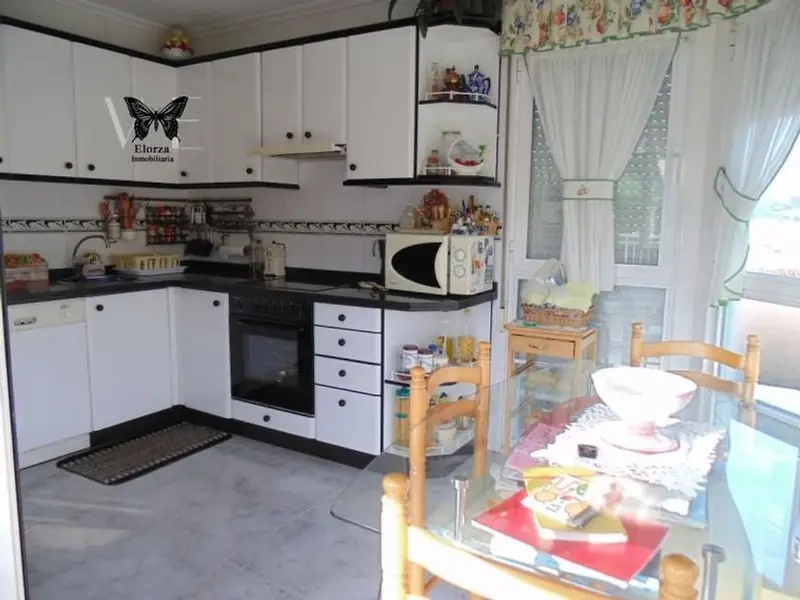 Chalet en Grado Asturias 5 Dormitorios 3 Baños Jardin 850m2