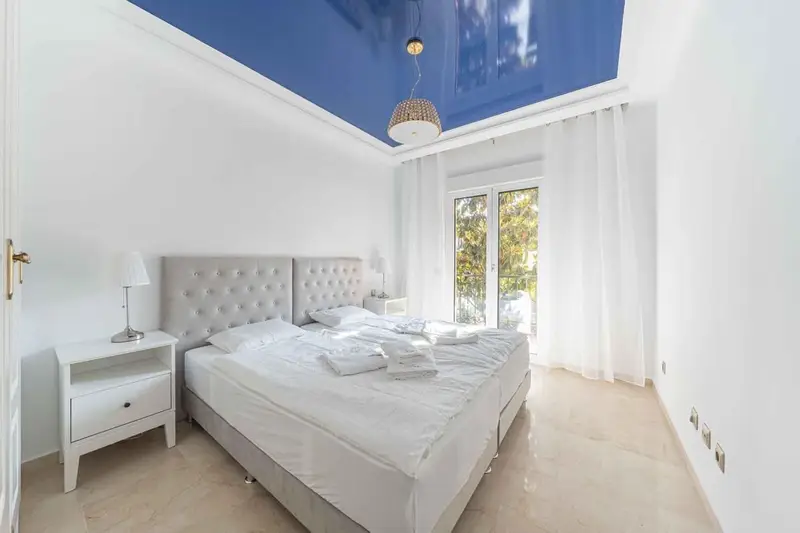 Apartamento en alquiler en Atalaya-Isdabe, Estepona, Málaga