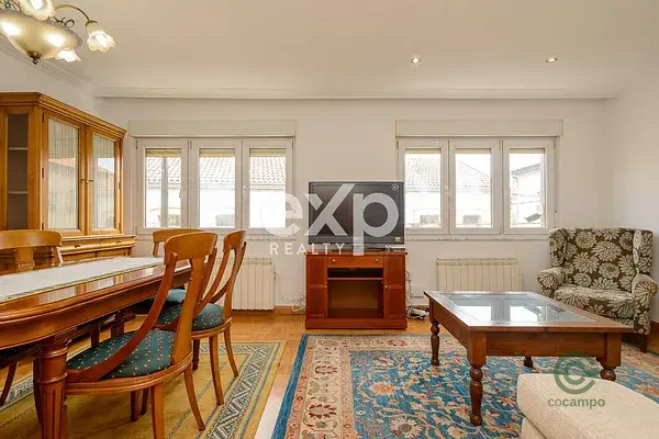 Casa Reformada en Avilés 5 Dormitorios 2 Baños 123m²