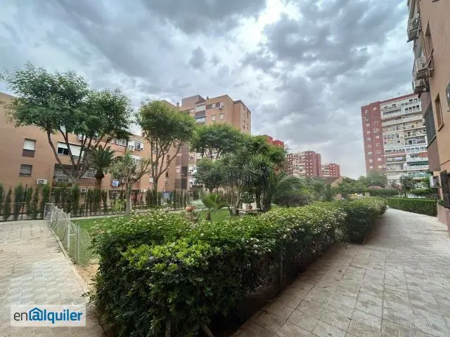 Alquiler piso estudiantes Montequinto 78m2