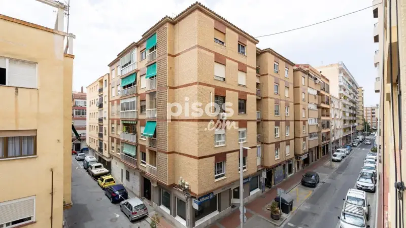 Piso en venta en el centro de Motril 4 habitaciones