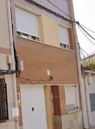 Casa adosada 312m2 Zaragoza cerca estacion tren N II