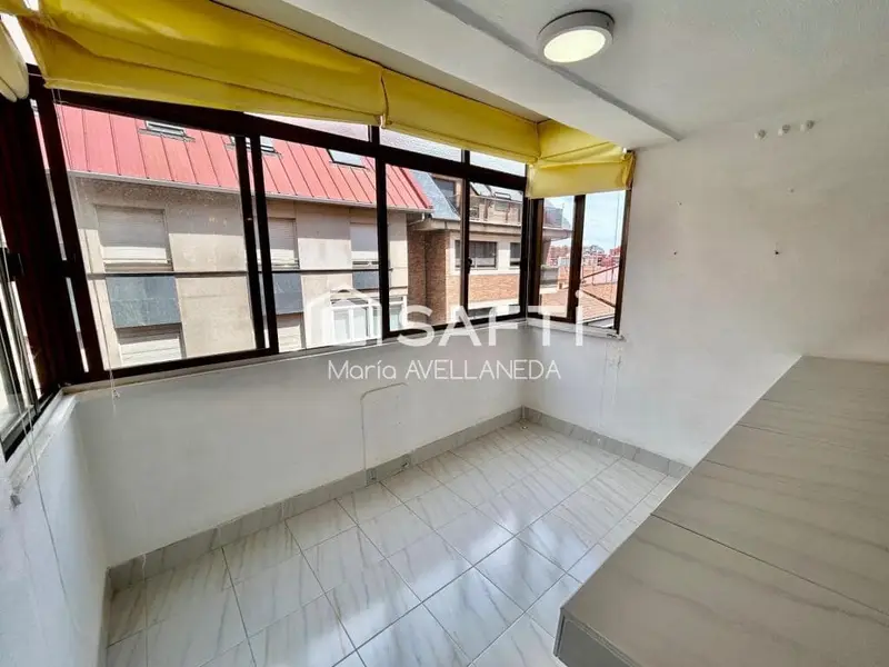 Apartamento en Venta en Leon Ciudad: Amplio y Luminoso con Garaje y Trastero