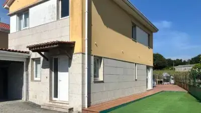 Chalet Pareado en Mugardos cerca de la Playa