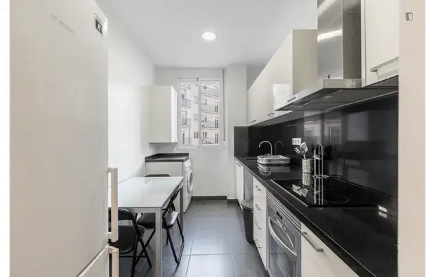 Alquiler piso 5 dormitorios Valencia - Coliving moderno