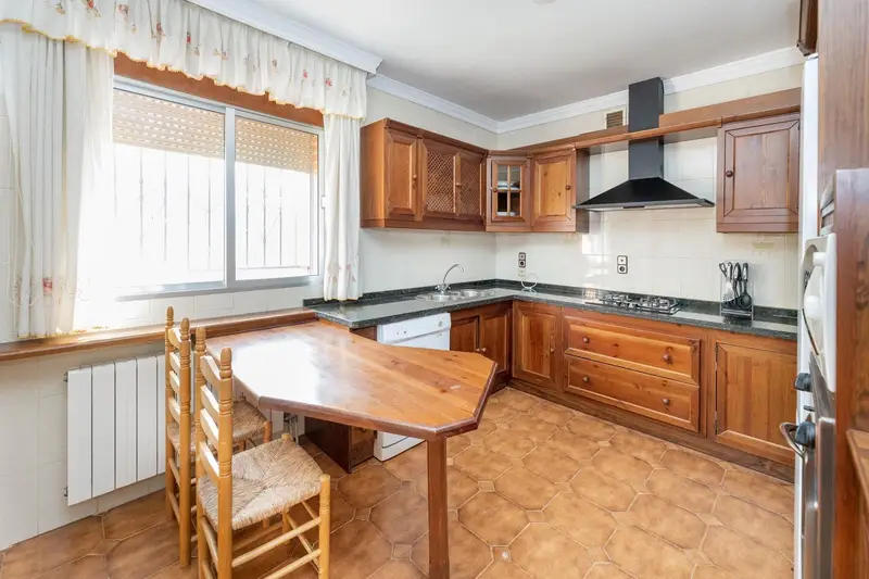 Chalet con dos viviendas Huetor Santillan Granada