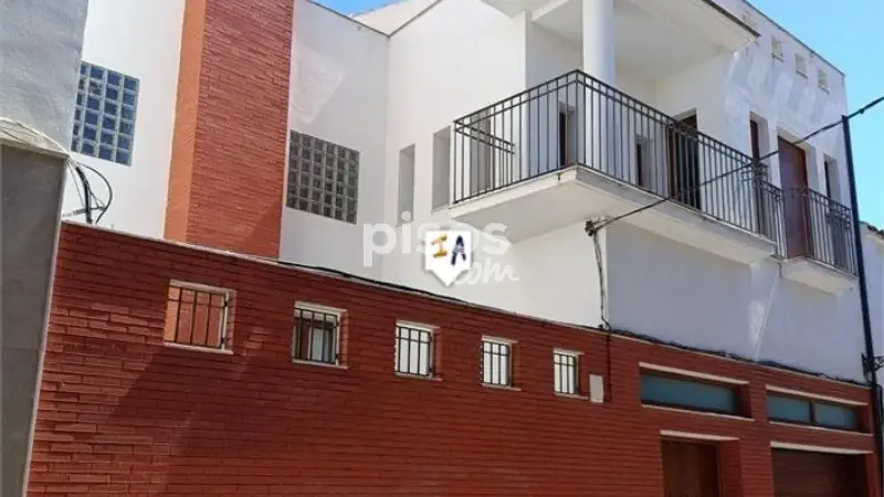 Casa Adosada Moderna en Torreperogil 341m2 5 Dormitorios
