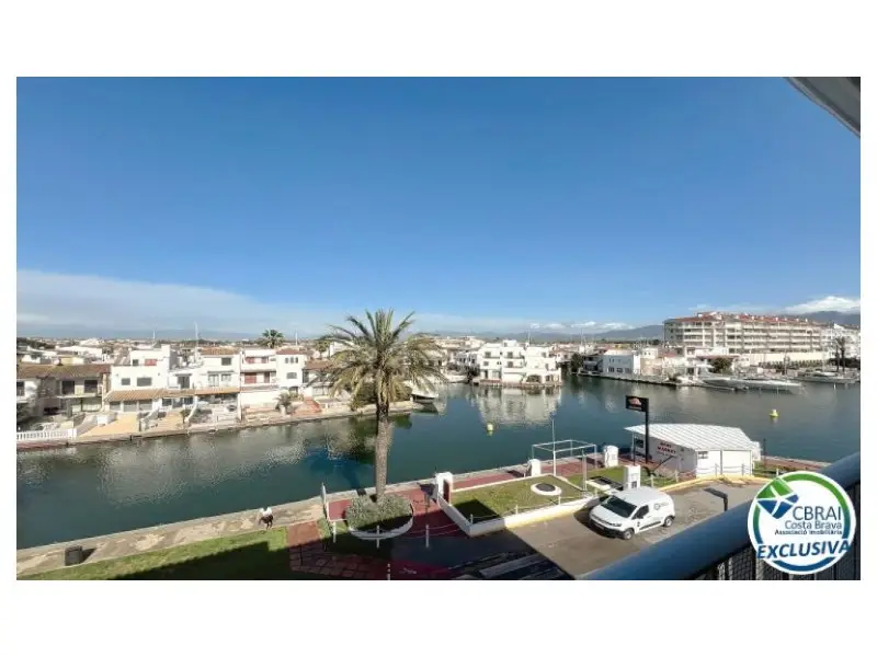 Venta Estudio Sant Mori Vistas al Canal Aparcamiento