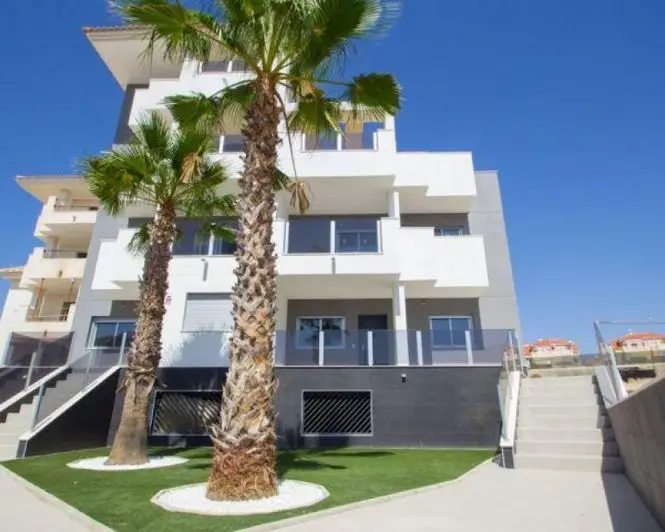 Apartamento 2 Dormitorios en Venta - Lujo entre Mar y Golf