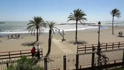 Dúplex de Lujo en Puerto Banús 5 Dormitorios Jardín Vistas al Mar