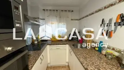 Chalet pareado en venta en Montequinto
