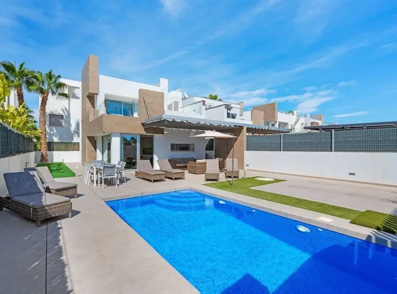 Chalet en alquiler en El Raso, Guardamar del Segura, Alicante
