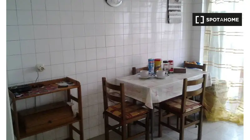 Alquiler Habitaciones San Sebastian Piso Amueblado 2 Dormitorios