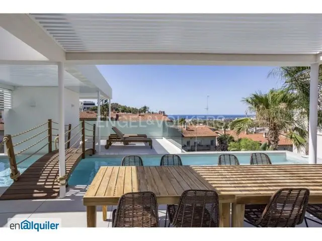 Alquiler casa terraza Vallpineda-santa barbara