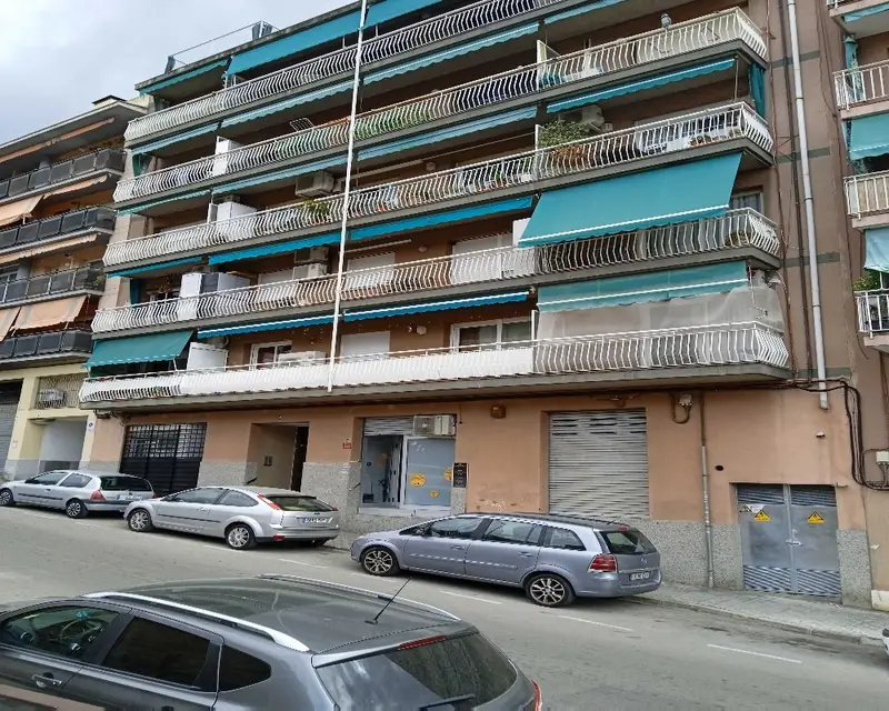 Piso 99m2 4 habitaciones Mataro