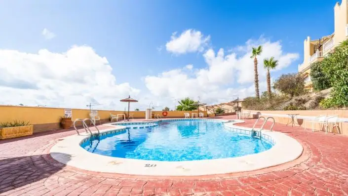 Adosado 2 Dormitorios La Marina Costa Blanca Cerca Playa Piscina Solarium