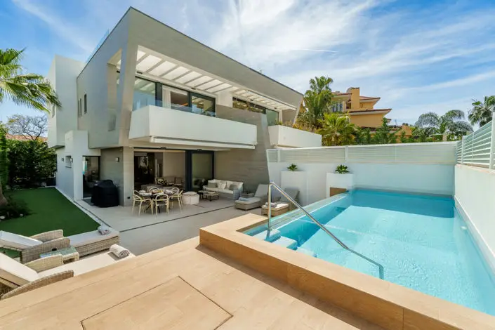 Villa de Lujo en Puerto Banus 5 Dormitorios Piscina Privada