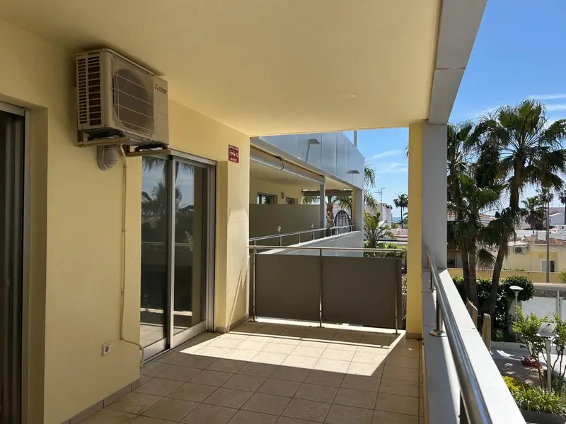 Apartamento en Vinaros con Piscina y Parking