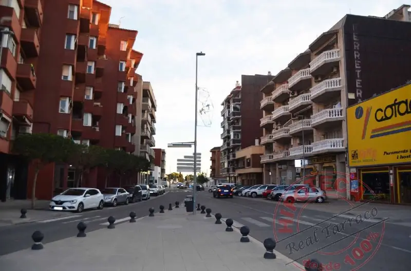 Venta Piso con terraza en Av. Catalunya, Amposta - Ref: 1144