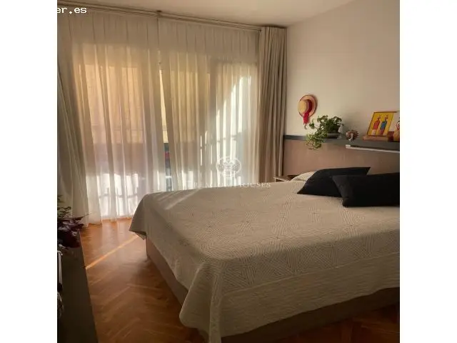 Piso en venta en calle Doctor Ferrán Barcelona