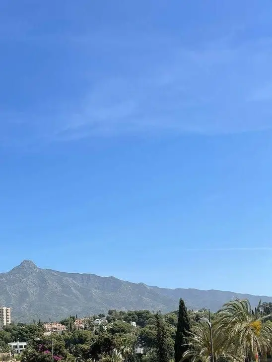 Apartamento Moderno en Nueva Andalucía cerca de Puerto Banús