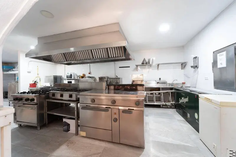 Local Comercial en Alquiler Puerto Alcúdia 1300m² Restaurante Eventos